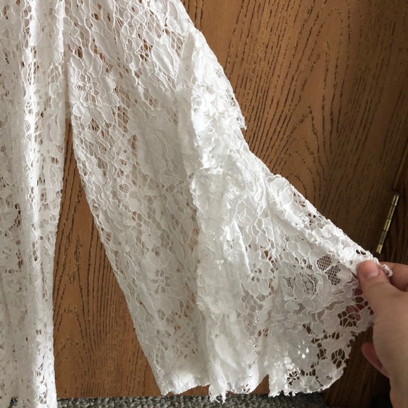 (Fever) white lace top - Picture 2 of 4